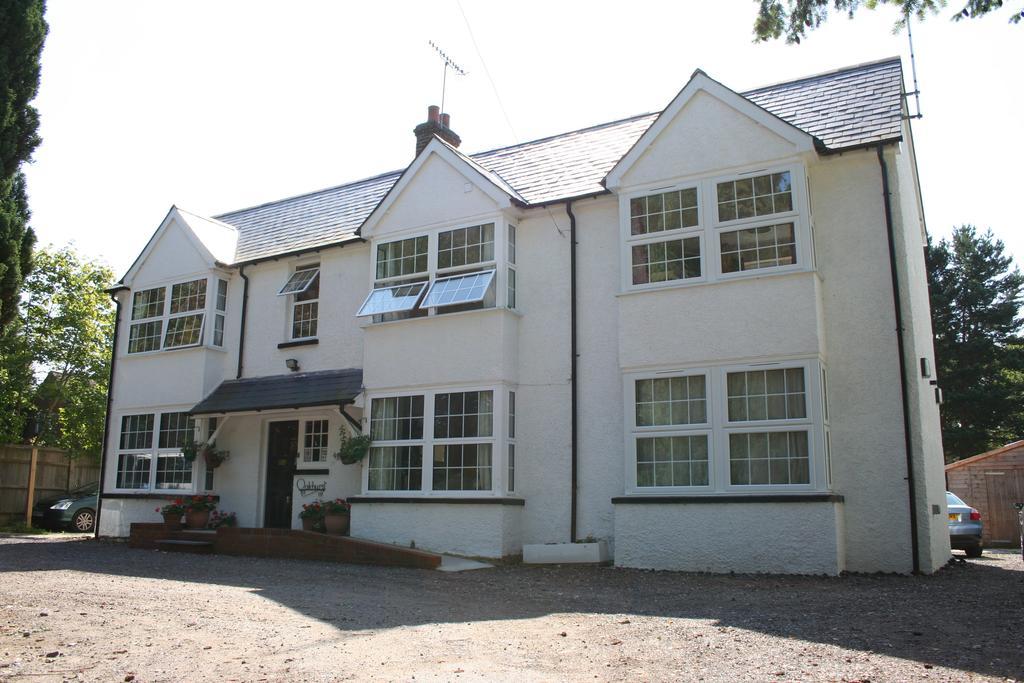 Oakhurst Gatwick B&B Crawley  Luaran gambar